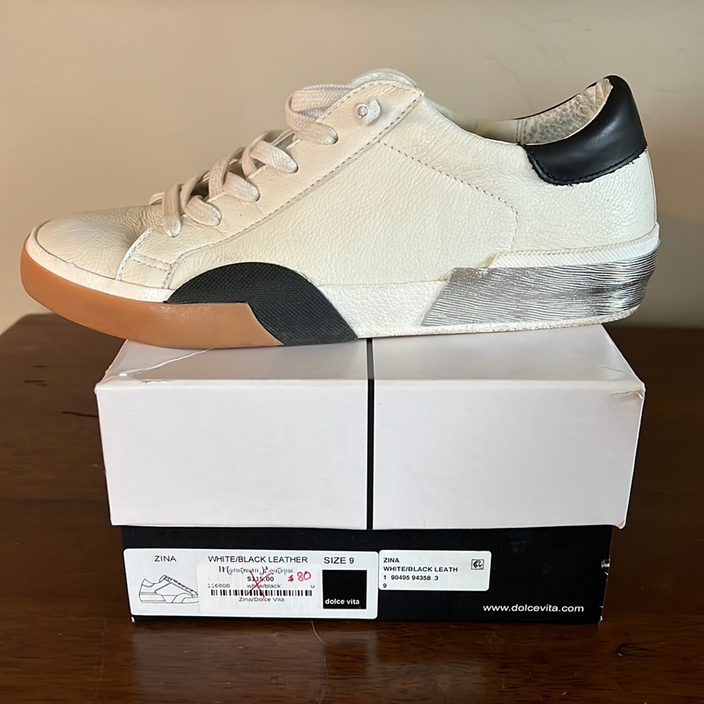 Dolce Vita no tie sneakers
